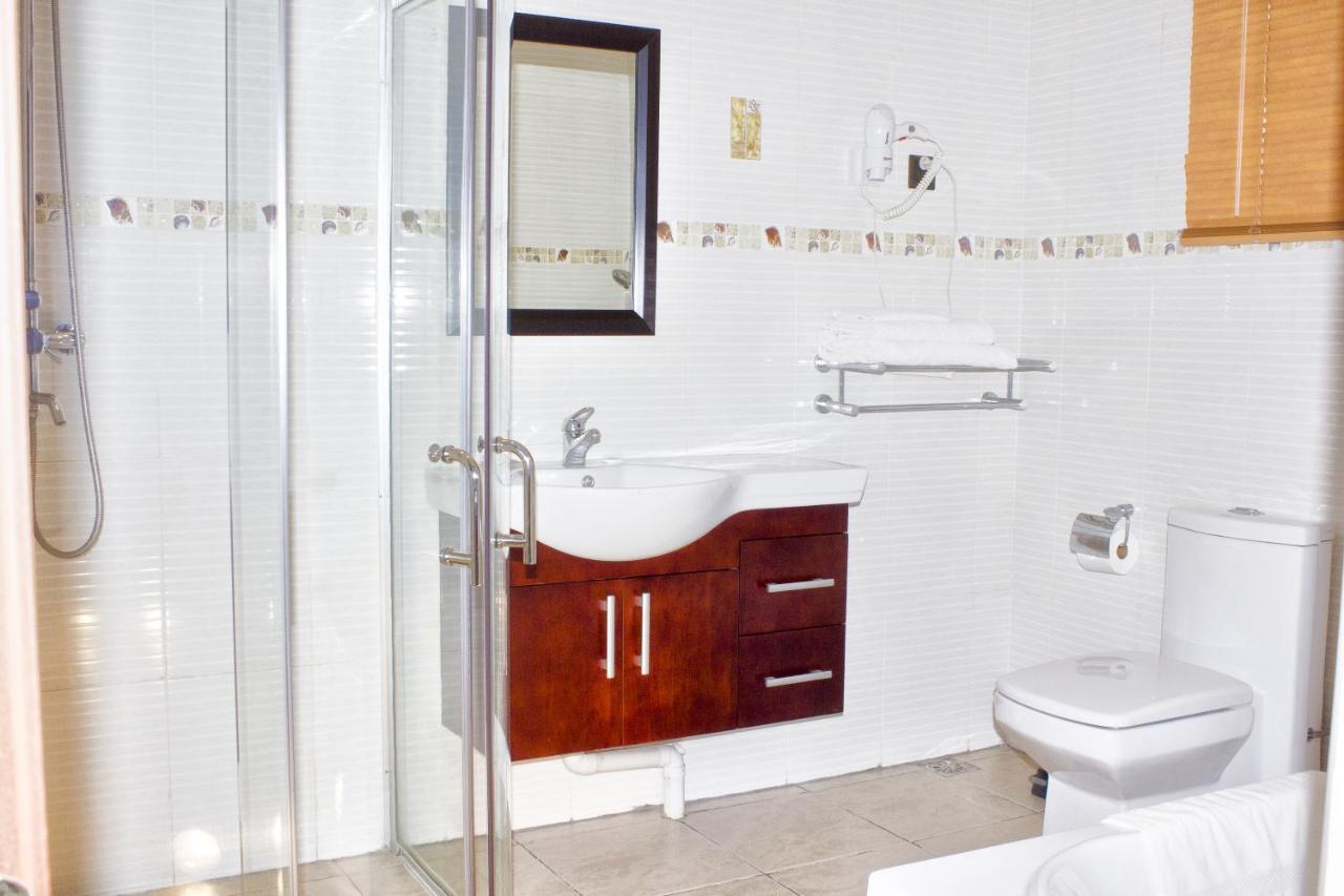 Icon Hotel Chingola Quarto foto