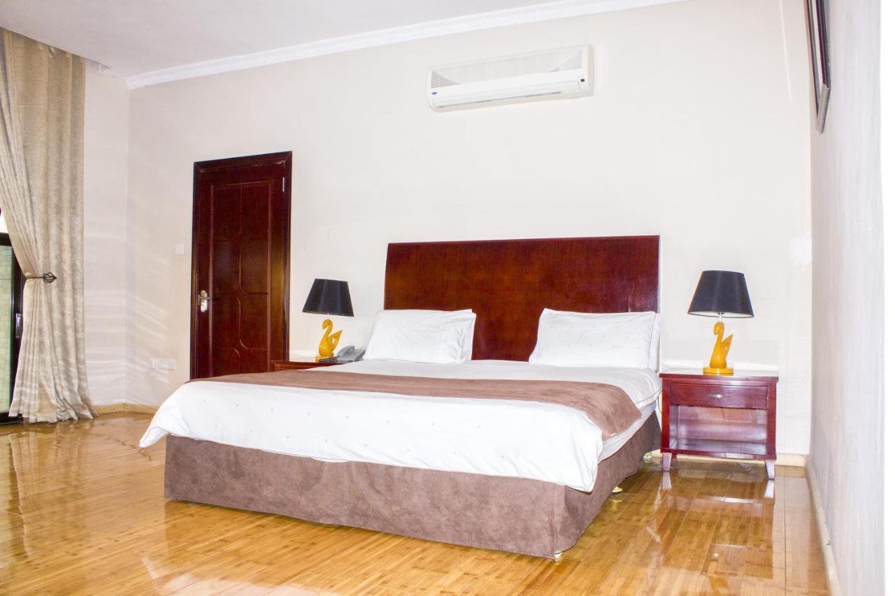 Icon Hotel Chingola Quarto foto